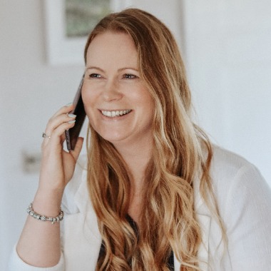 Marketing Expert with 25 years' experience