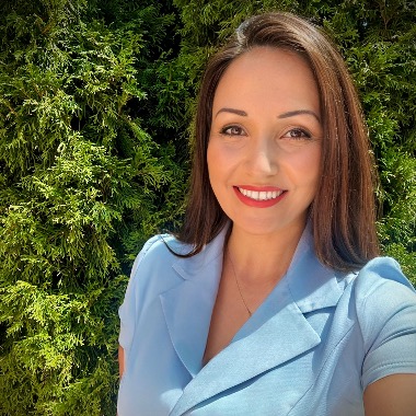 Global HR and Administration Expert