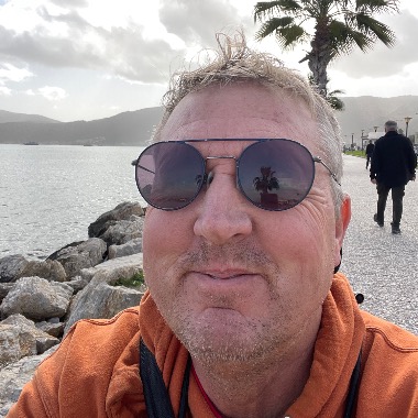 Free lance wellbeing advisor