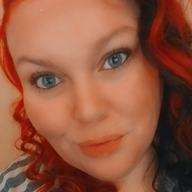 Enthusiastic and bubbly. Looking for freelance Admin work.